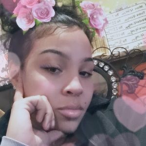 Meet your Posher, Ayanna